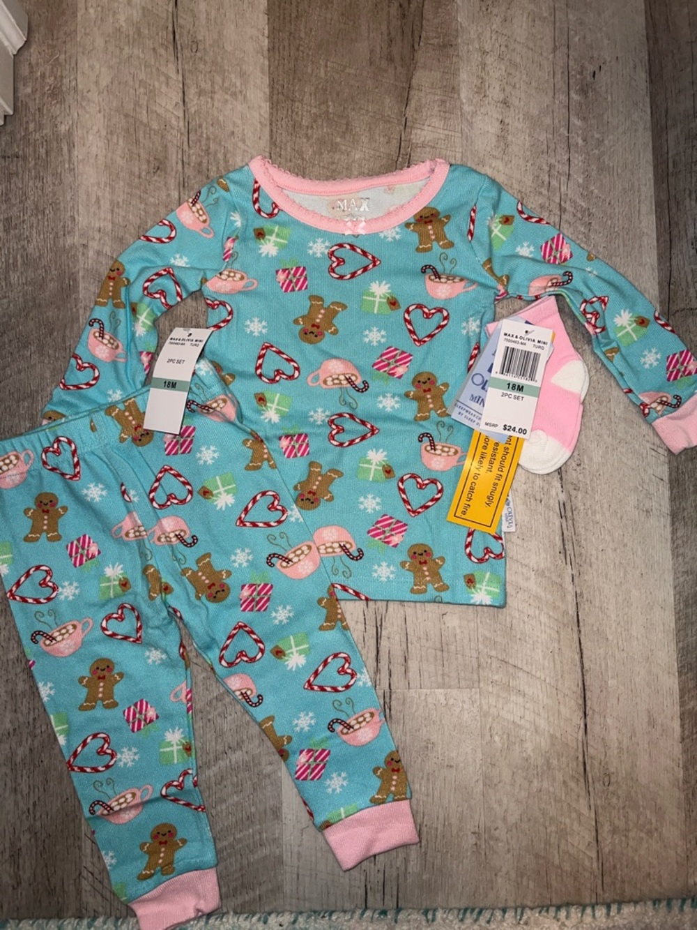 NEW Max & Olivia Mini Gingerbread Print Kids Pajama Set with Pink Socks